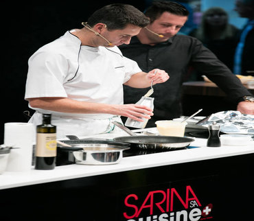 Poires pochée au sirop de pousses de sapin, émulsion de gruyère vacherin et râble de lapin farci au chèvre de botterens et cumin sauvage