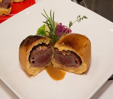 Entrecôte de cerf en pâte brioche et sa garniture d'automne