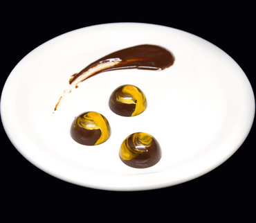 Ganache grand crus et gelée au koa